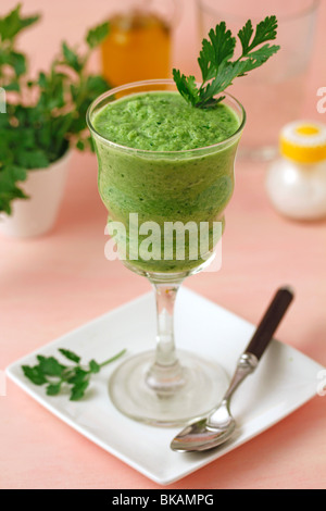 Gaspacho vert. Recette disponible. Banque D'Images