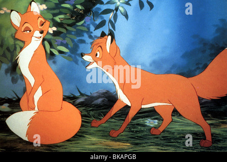 LE RENARD ET LE CHIEN COURANT (ANI - 1981) CRÉDIT D'ANIMATION DISNEY FATH 001FOH MOVIESTORE COLLECTION LTD Banque D'Images