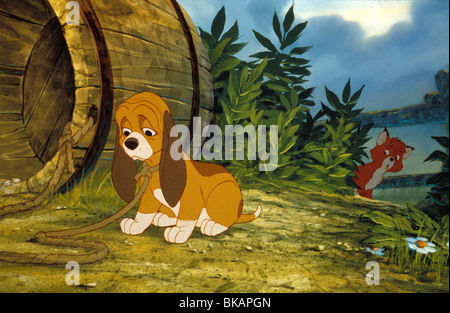 LE RENARD ET LE CHIEN COURANT (ANI - 1981) CRÉDIT D'ANIMATION DISNEY FATH 006 MOVIESTORE COLLECTION LTD Banque D'Images