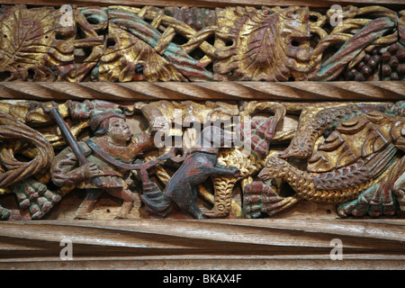 Les sculptures sur bois sur le jubé de l'église St Buryan à Cornwall en Angleterre Banque D'Images