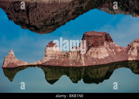 Rocher connu sous le nom de 'Le sous-marin" à l'intérieur comme à Valle Grande Dam à San Rafael, Mendoza, Argentine Banque D'Images