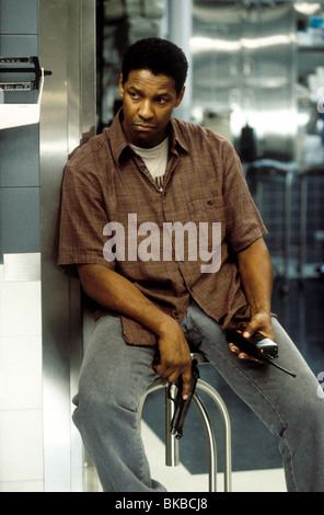 JOHN Q (2002) Denzel Washington 8139 JHNQ DPK - 1394 Banque D'Images