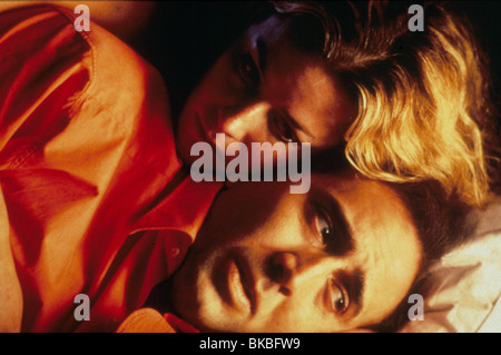 LEAVING LAS VEGAS (1995) ELIZABETH SHUE, NICOLAS CAGE LVLV 067 Banque D'Images
