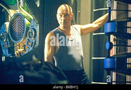 STAR TREK : FIRST CONTACT (1996) PATRICK STEWART STFC 039 Banque D'Images