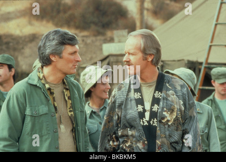 M.A.S.H. (TV) MASH (ALT) Alan Alda, MIKE FARRELL MTV 027 Banque D'Images