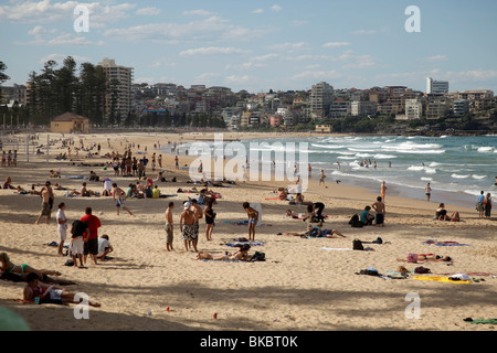 Sur la plage de Manly, banlieue du nord de Sydney, New South Wales, Australia Banque D'Images