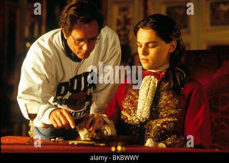 RANDALL WALLACE (DIR) O/S 'L'HOMME AU MASQUE DE FER" (1998) avec Leonardo Dicaprio RAWA 001 Banque D'Images