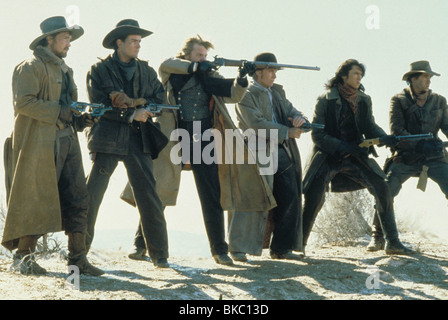 YOUNG GUNS (1988) CASEY SIEMASZKO, Charlie Sheen, Kiefer SUTHERLAND, Emilio Estevez, LOU DIAMOND PHILLIPS, Dermot Mulroney YNG Banque D'Images