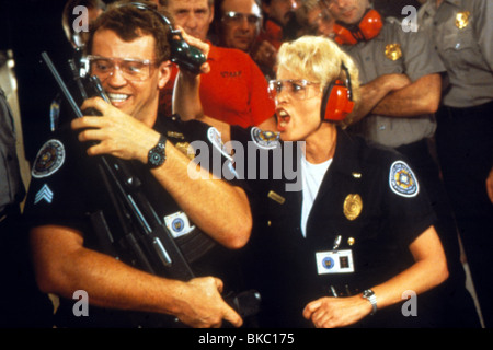 POLICE ACADEMY 5 : ASSIGNMENT MIAMI BEACH (1988) DAVID GRAF, LESLIE EASTERBROOK PA5 044 Banque D'Images