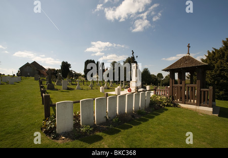 Cimetière Cimetière St Mary Shotley Banque D'Images