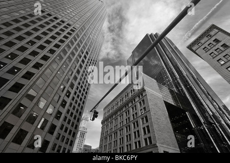 États-unis, Massachusetts, Boston, le centre-ville de Financial District - low angle view Banque D'Images