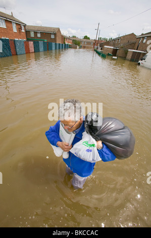 Le village de Toll Bar près de Doncaster, dans le Yorkshire du Sud a été l'un des nombreux endroits touchés par les inondations sans précédent en juin 2007 Banque D'Images