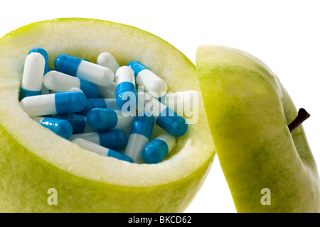 Avec les tablettes Apple capsules. Photo représentative pour les comprimés de vitamine Banque D'Images