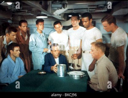 THE Caine Mutiny (1954) Humphrey Bogart, FRED MACMURRAY, VAN JOHNSON CNMT 002 Banque D'Images