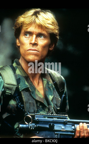 DANGER CLAIR ET ACTUEL (1994) Willem Dafoe CLPD 005 Banque D'Images