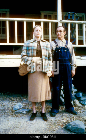 ED GEIN (2001) À LA LUMIÈRE DE LA LUNE (ALT) Carrie Snodgress, STEVE RAILSBACK GEIN 003 Banque D'Images