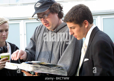 PRODUCTION TOURNAGE (ALT) derrière la scène (ALT) EMPLACEMENT (ALT) SUR LE PLATEAU (ALT) O/S 'AMERICAN WEDDING' (2003), avec Jesse Dylan Banque D'Images