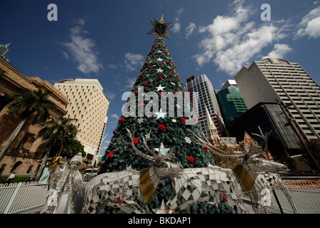 Arbre de Noël à King George Square de Brisbane, Queensland, Australie Banque D'Images