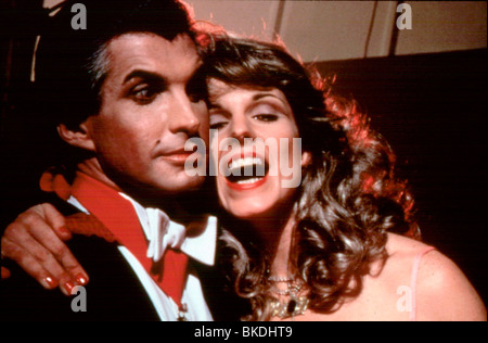 LOVE AT FIRST BITE (1979), George HAMILTON, SUSAN SAINT JAMES BF 004 G Banque D'Images