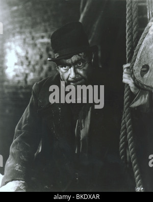 OLIVER TWIST (1948) ROBERT NEWTON 001P OLVT Banque D'Images