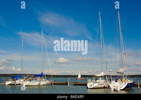 Yacht de plaisance de Östra Hamnen à Mariehamn dans l'archipel d'Åland, en Finlande. Banque D'Images