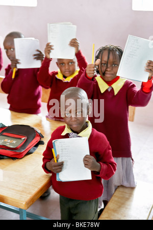 Les écoliers de l'école Loldia Kenya Banque D'Images