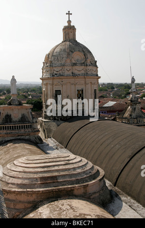 Vue depuis le clocher de l'Iglesia de La Merced, Granada, Nicaragua, Amérique Centrale Banque D'Images