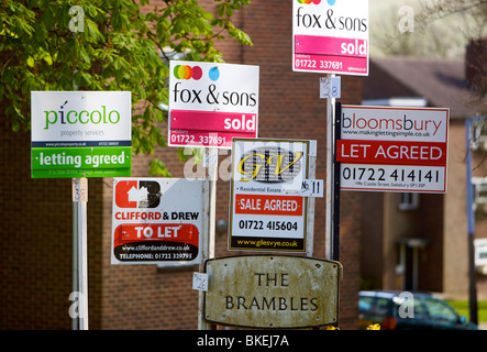 Agents immobiliers signe Banque D'Images