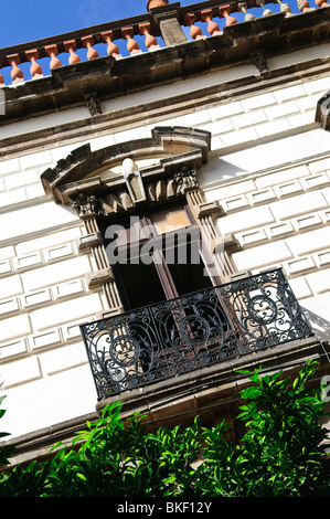 Fenêtre sur la construction au centre-ville de Guadalajara, Jalisco, Mexique Banque D'Images