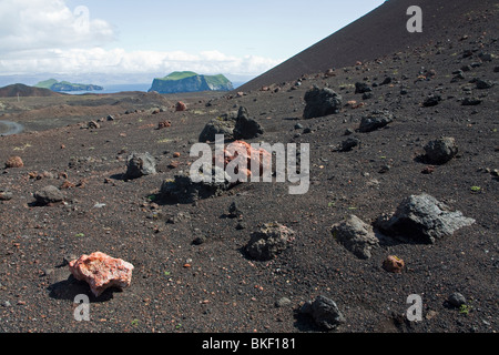 Sur la pente des pierres de lave de Vulcano Eldfell Vestmannaeyar Islande Banque D'Images