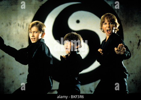 Trois NINJAS (1993) MICHAEL TREANOR, TCHAD, PUISSANCE MAX ELLIOTT SLADE TNJA 002 Banque D'Images