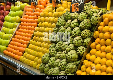 Marché de La Boqueria à Barcelone fruit en vente Banque D'Images