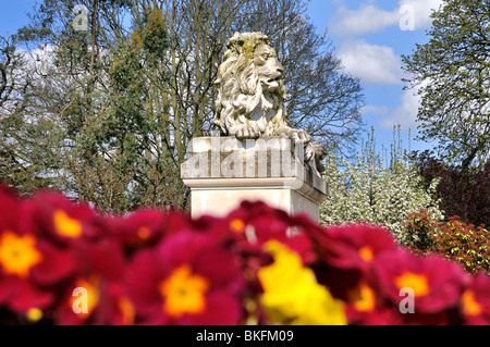 Jardins clos à Sunbury on Thames Banque D'Images