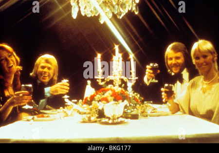 ABBA : THE MOVIE (1977) ANNNI-FRID LYNGSTAD, BJORN ULVAEUS, Benny Andersson, AGNETHA FALTSKOG ATMV 028 Banque D'Images