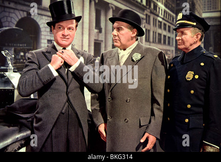 BEAU JAMES (1957) BOB HOPE, PAUL DOUGLAS 008BUJM LA RÉGIE Banque D'Images