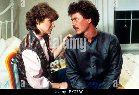 THE BIG CHILL (1983) MARY KAY PLACE, TOM BERENGER BGC 021 Banque D'Images