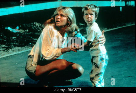 Rencontre DU TROISIÈME TYPE (1977) MELINDA DILLON, CARY GUFFEY CEK 034 Banque D'Images