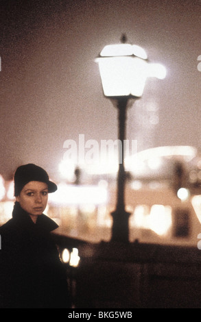 CODE 46 (code 2003) QUARANTE-SIX (ALT) SAMANTHA MORTON 001-10 DU CODE Banque D'Images