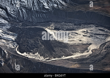 Gigjokull,-glacier émissaire de Eyjafjallajokull. Lagoon remplies de boue et de cendres, de l'éruption du volcan Eyjafjallajokull, en Islande Banque D'Images