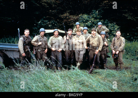 PRODUCTION TOURNAGE (ALT) EMPLACEMENT (ALT) derrière la scène (ALT) SUR LE PLATEAU (ALT) O/S 'SAVING PRIVATE RYAN' (1998) AVEC BARRY Banque D'Images