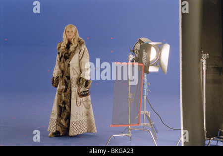 Tournage O/S 'SKY CAPTAIN AND THE WORLD OF TOMORROW (2004)' Gwyneth Paltrow SKYC 001-F07 Banque D'Images