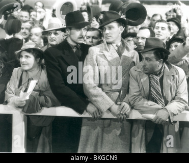 Le cacatoès vert (1937) ROBERT NEWTON, BRUCE SETON, JULIAN VEDEY GCKT 005P Banque D'Images