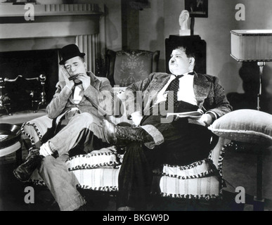 Choisissez une STAR (1937) Stan Laurel, Oliver Hardy passé 002 P Banque D'Images