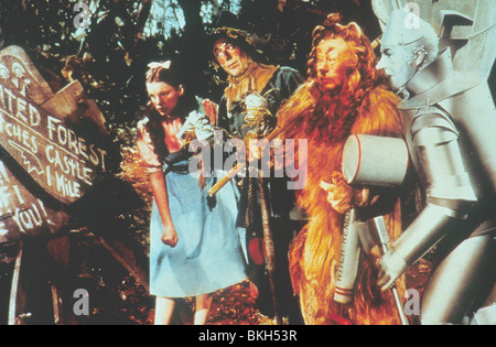 THE Wizard of Oz (1939) Judy Garland, Ray Bolger, Bert Lahr, JACK HALEY WOZ 067 Banque D'Images