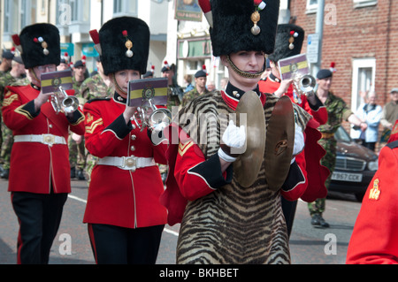 Les soldats de l'armée territoriale dans la bande du Régiment royal de fusiliers Banque D'Images