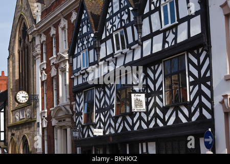 Trois époques de l'architecture dans l'alésage, Rue Lichfield. Banque D'Images