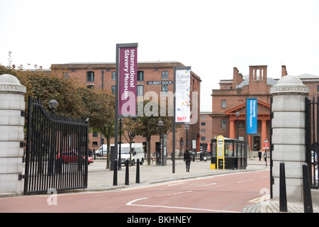 Albert Dock et le Musée de l'esclavage à Liverpool Banque D'Images