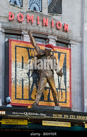 Fred mercure au-dessus de l'entrée du théâtre Dominion Banque D'Images