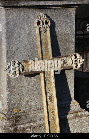 Ancienne croix de cimetière Banque D'Images