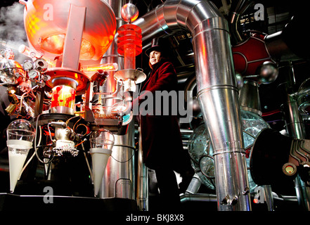 CHARLIE ET LA CHOCOLATERIE (2005) Johnny Depp CCFA 002-018 Banque D'Images